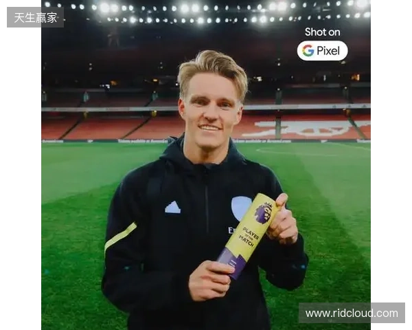 特尔施特根社媒祝贺布斯克茨：以一座冠军结束征程，太棒了