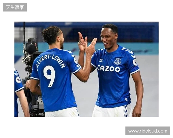 剑南春｜利物浦2-1九人热刺，西蒙斯直红，伊萨克破门后伤退