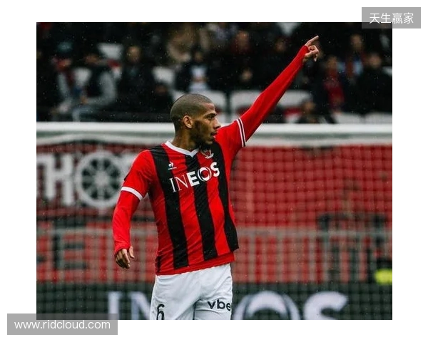 罗马诺：西汉姆联和切尔西已谈妥租借迪萨西，在等球员做决定