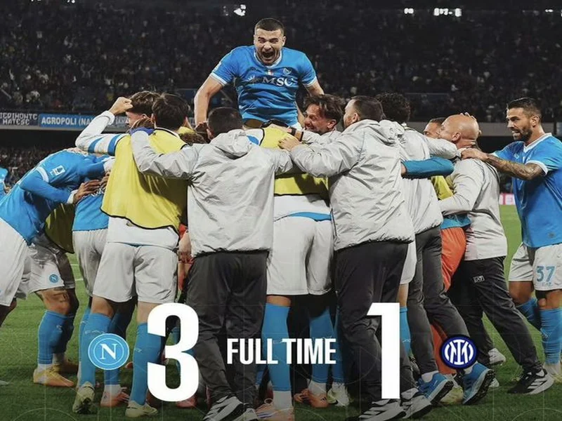 内维尔：切尔西实力能进欧冠区，但与争冠球队差距明显