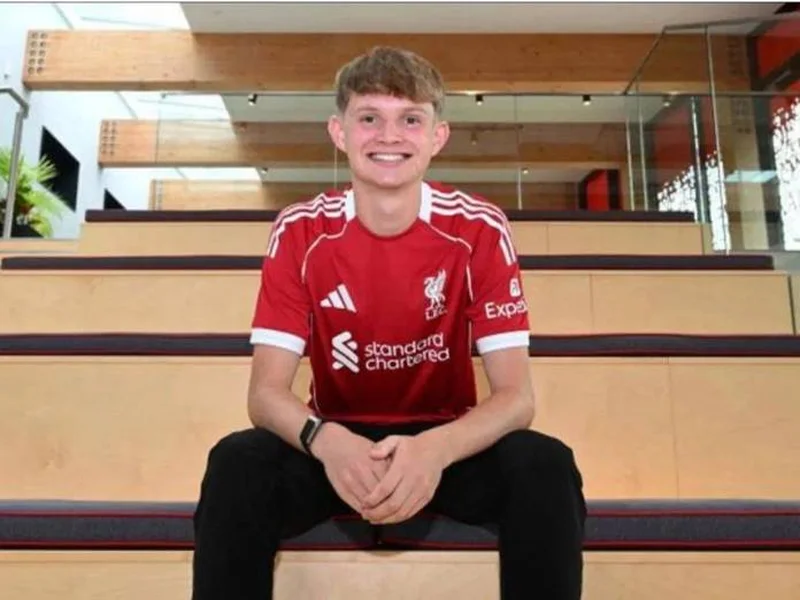 记者：利物浦球探已经多次考察雷恩后卫雅凯，管理层很欣赏他