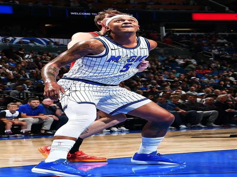 前教练：拉菲尼亚在攻防两端都能做贡献，他比登贝莱更全面